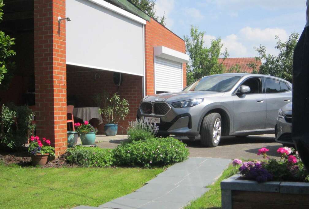 BMW iX2 66.5 kWh eDrive20