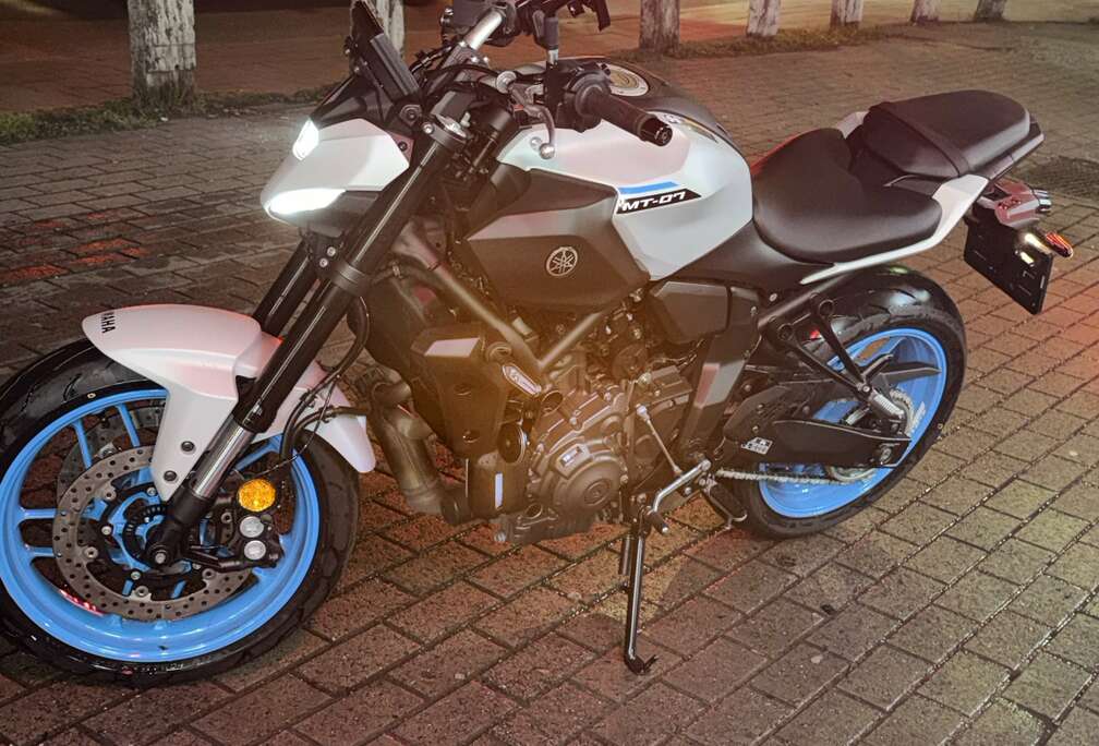 akrapovic