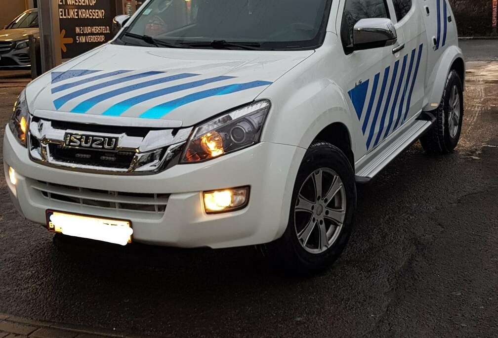 Isuzu D-Max 2.5 Turbo Di 4WD LS