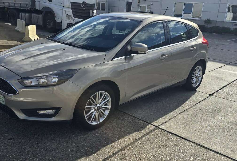 Ford 1.0 EcoBoost Start-Stopp-System Aut. Titanium