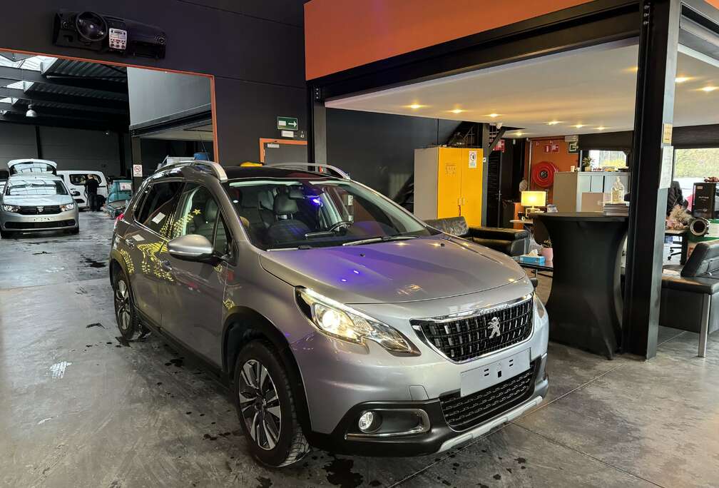 Peugeot 1.2 - A/C AUTO - NAVI - MEDIA/TEL - LIM/REG