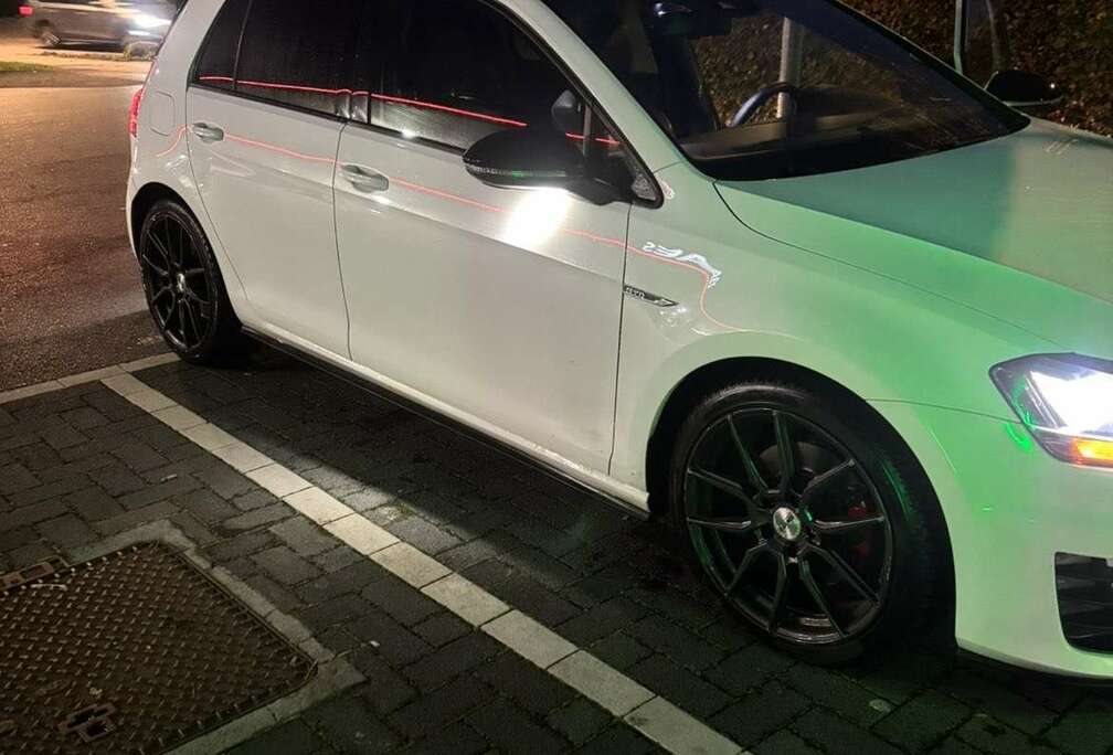 Volkswagen Golf GTD BlueMotion Technology DSG