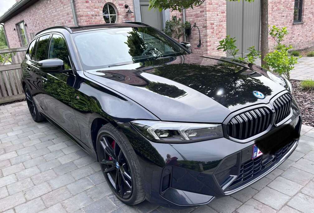 BMW 330e xDrive Touring