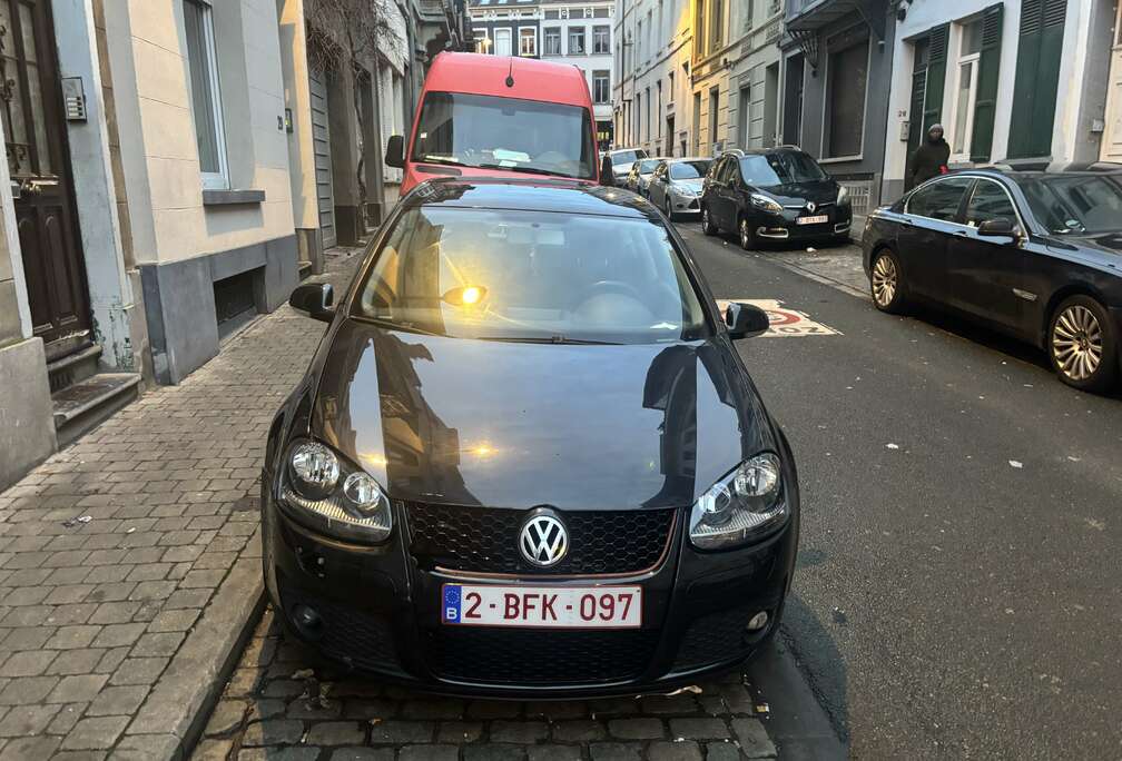 Volkswagen 1.6i 16v FSI Sportline