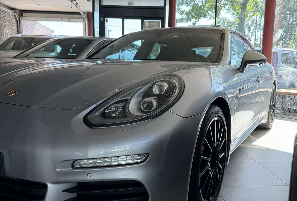 Porsche S 3.0 V6 BiTurbo Hybride
