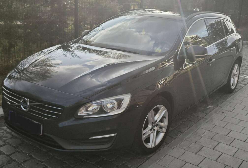Volvo V60 2.0 D4 Momentum Geartronic