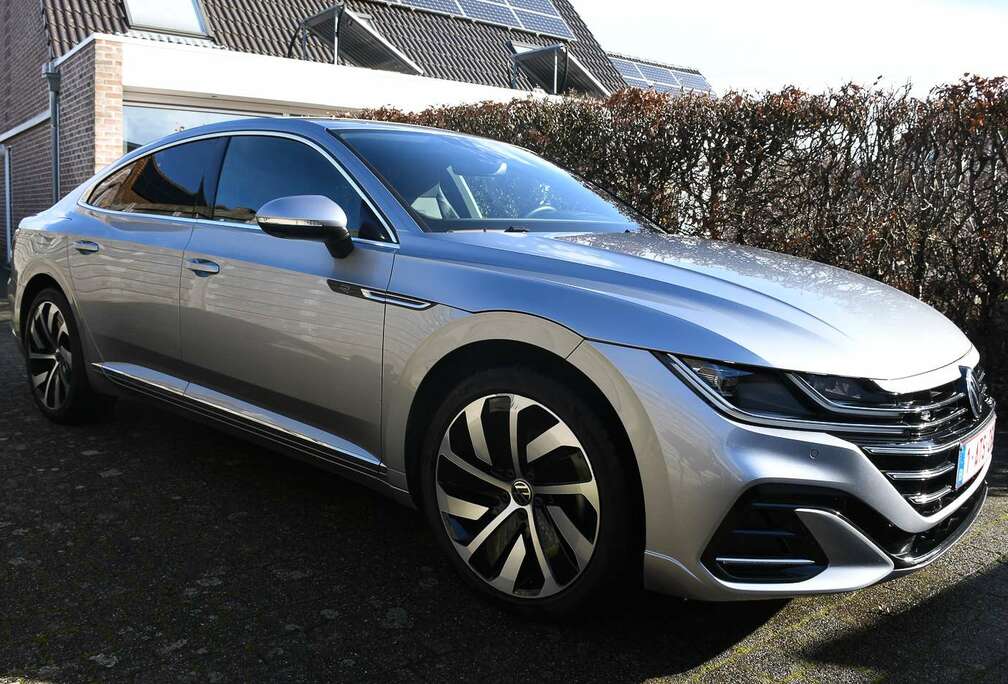 Volkswagen Arteon eHybrid 1.4 R-Line OPF DSG (160 kW)