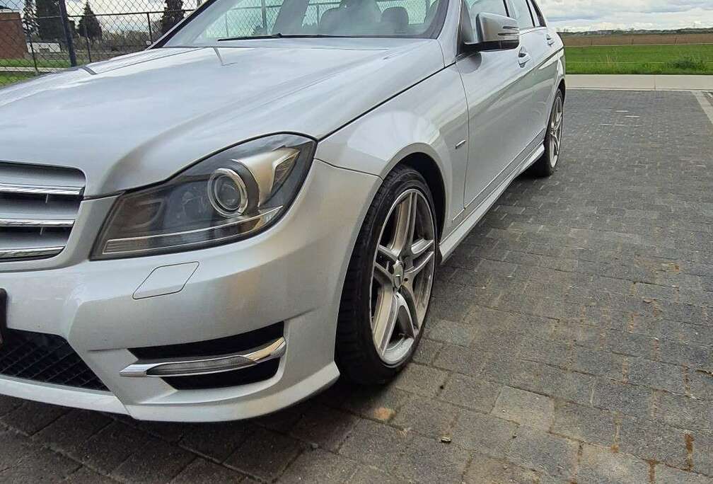 Mercedes-Benz CDI DPF (BlueEFFICIENCY) 7G-TRONIC Avantgarde