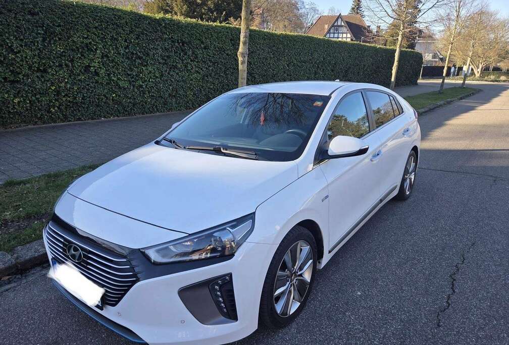 Hyundai Hybrid 1.6 GDI Premium