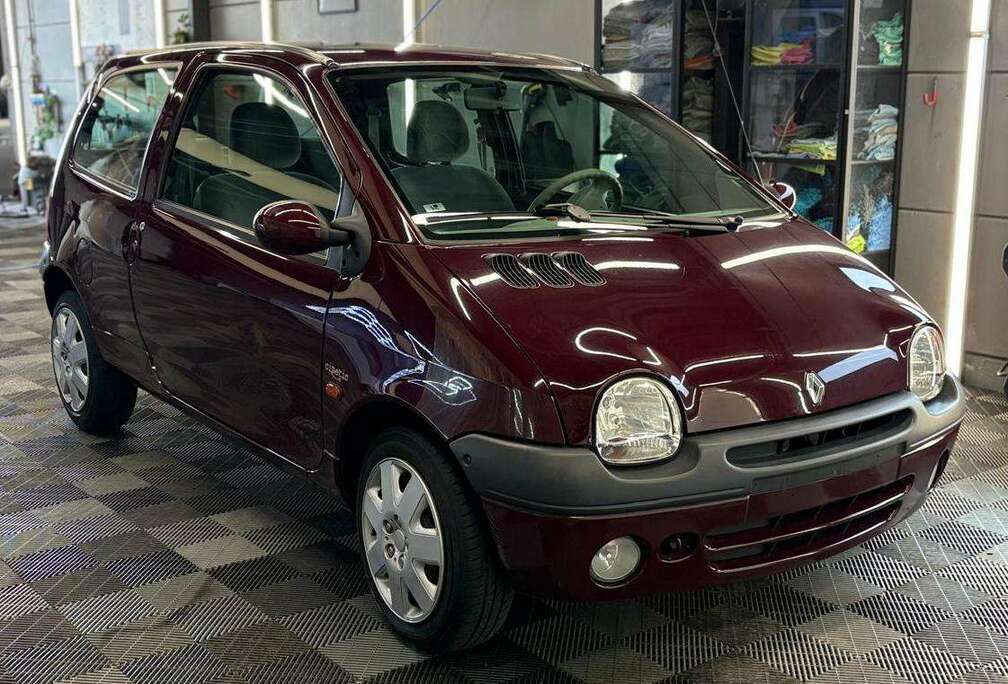 Renault 1.2i benzine AUTOMATIQUE bj. 2001 amper 34000km