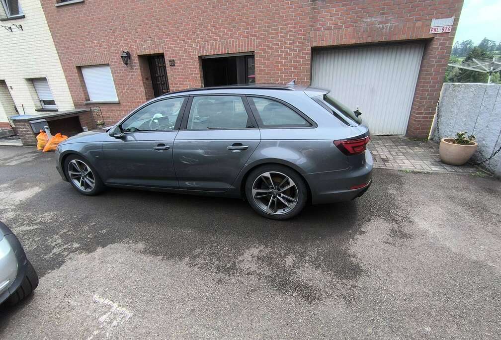 Audi A4 Avant . Design S tron.(EU6d-T.)