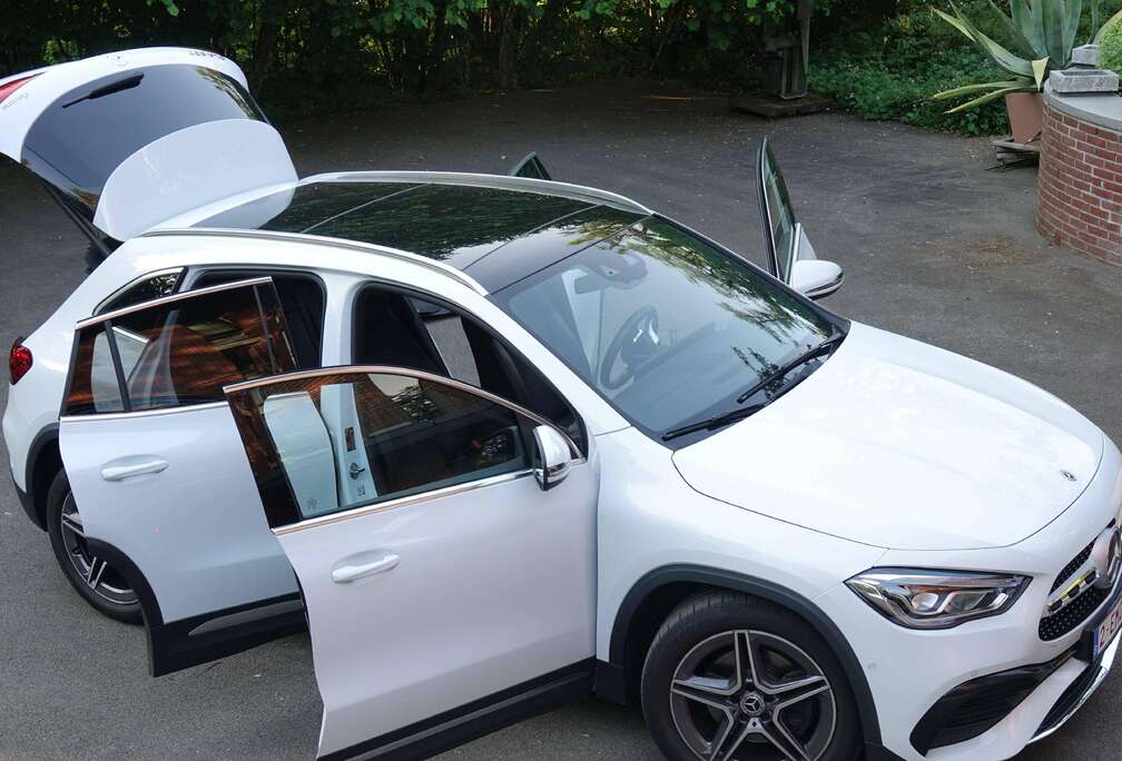 Mercedes-Benz GLA 250 4-Matic AMG Line