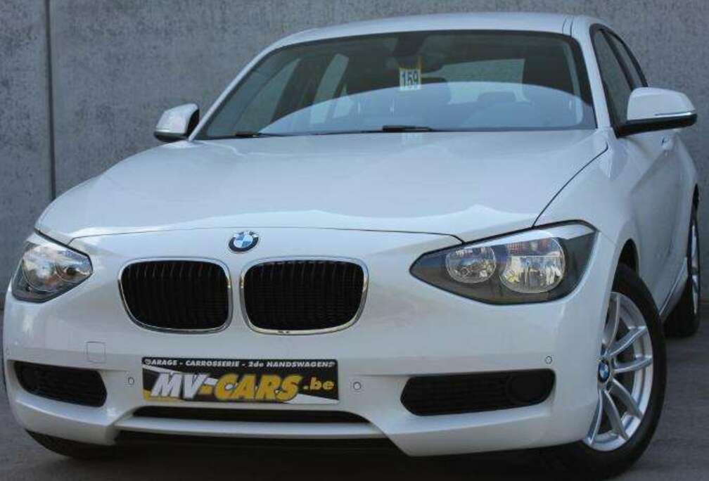 BMW 116iA/Pdc/Navi/bluetooth