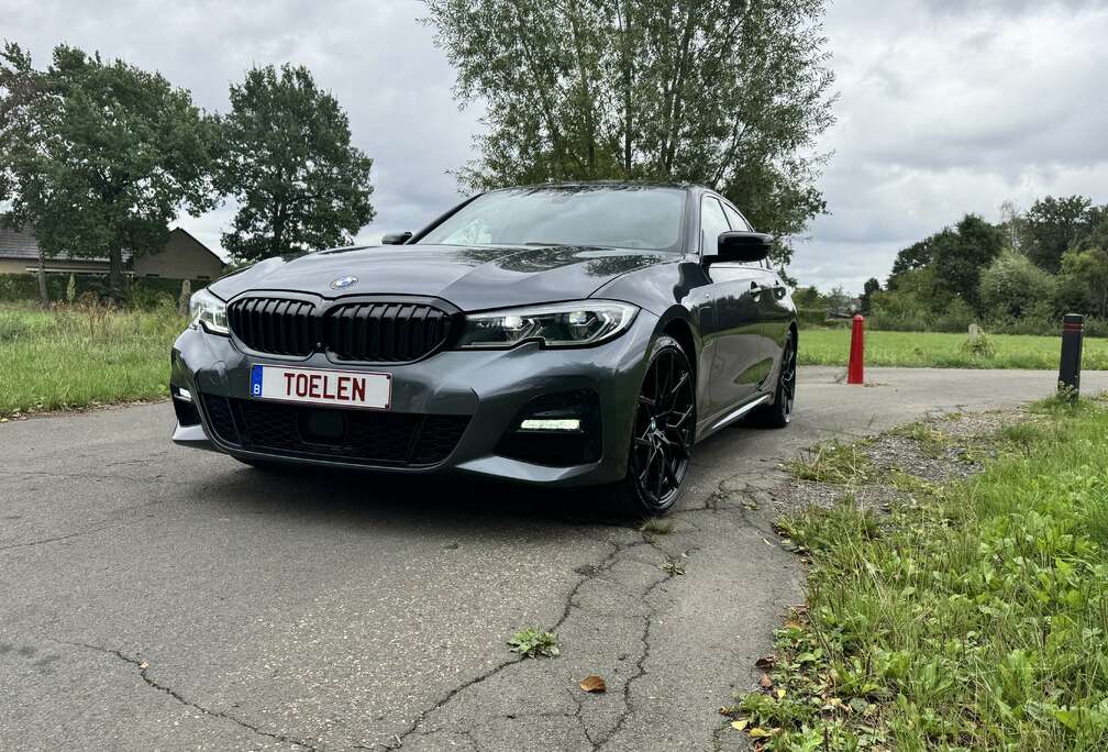 BMW 330eAS M-pakket *nieuwe Batterij*
