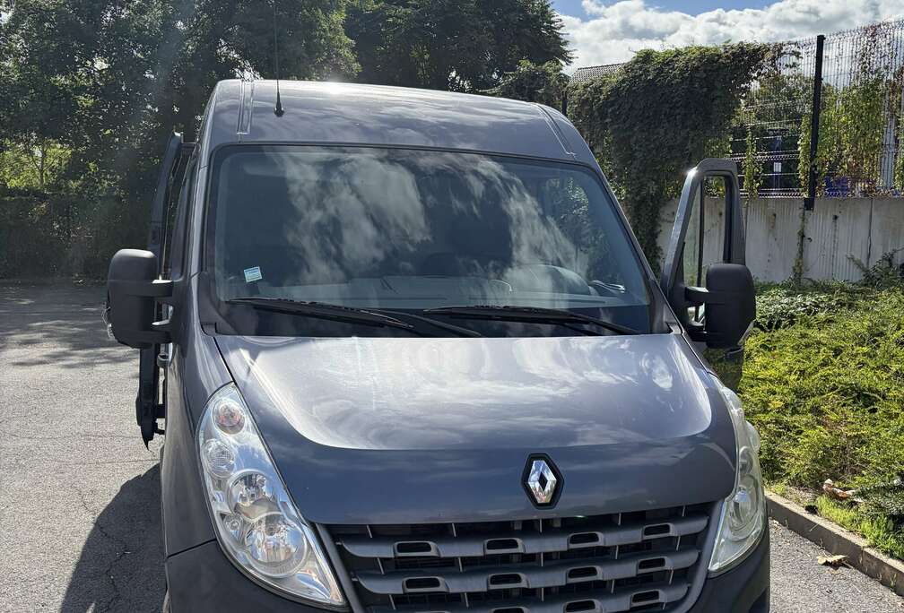 Renault 2.3 dCi 35 L2H2 Grand Confort (E5)