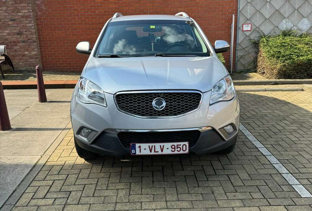 SsangYong 2.0 e-XDi DPF 4WD Quartz