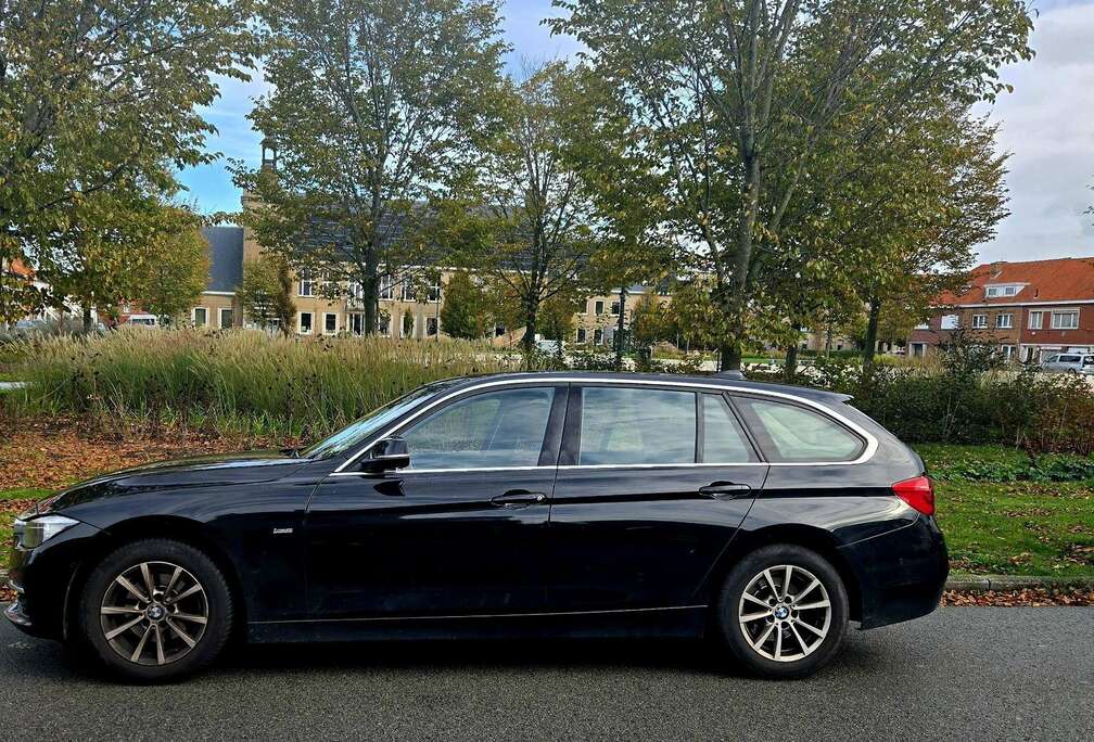 BMW 316d Touring Luxury Line