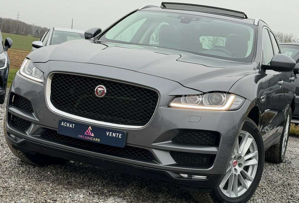 Jaguar 2.0 D Prestige - Toit panoramique - Navigation