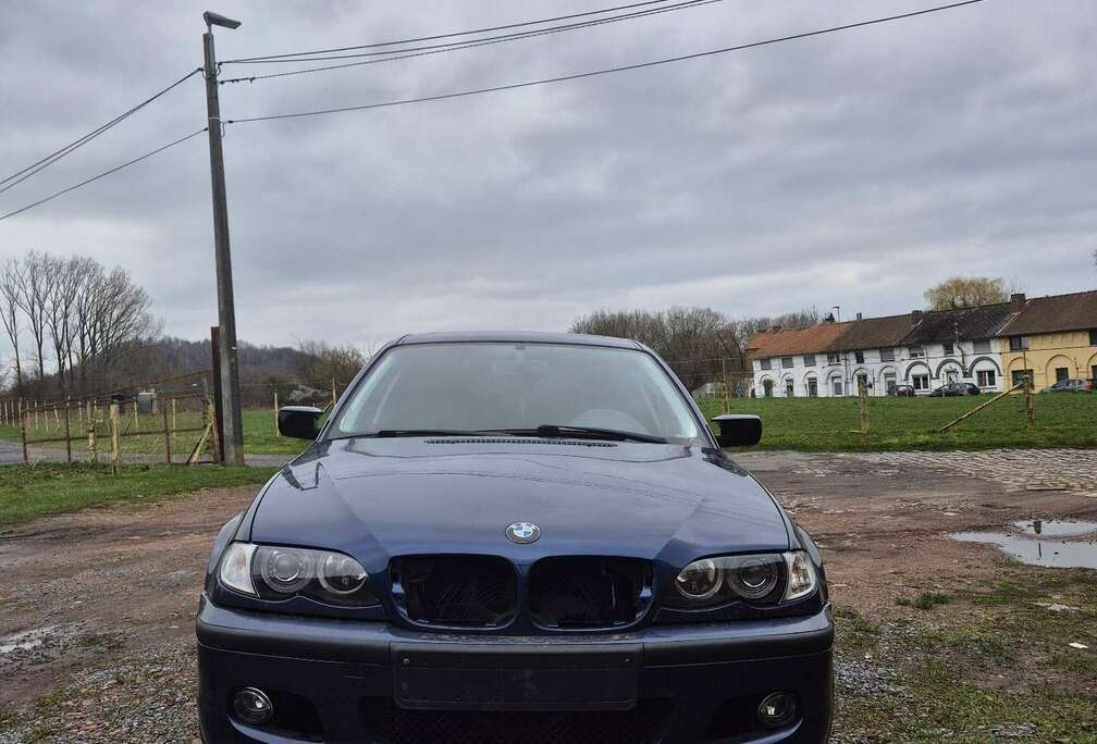 BMW 320iA