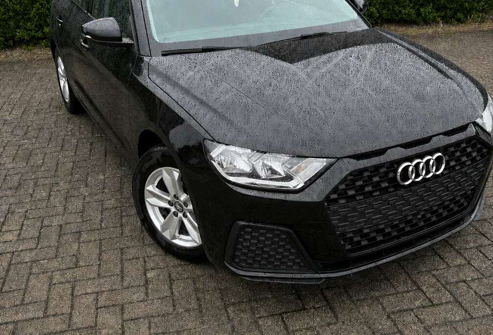 Audi Sportback 25 TFSI S tronic