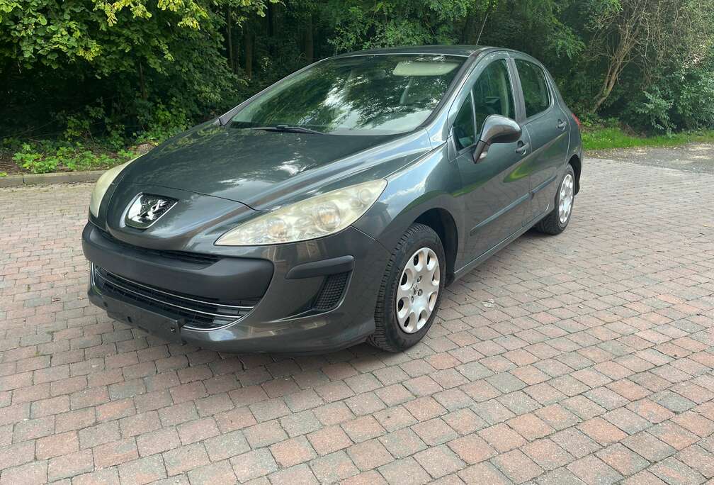 Peugeot 308 1.4i Confort