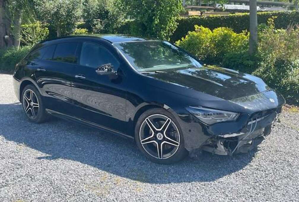 Mercedes-Benz CLA 200d Shooting Brake AMG Line Full PanoKeyless