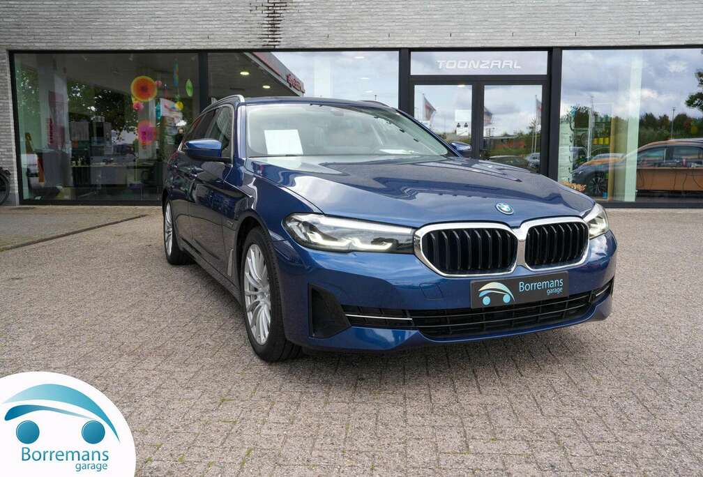 BMW 520E BREAK ELECT.TREKHAAK/LEDER/CARPLAY/.... 1S...