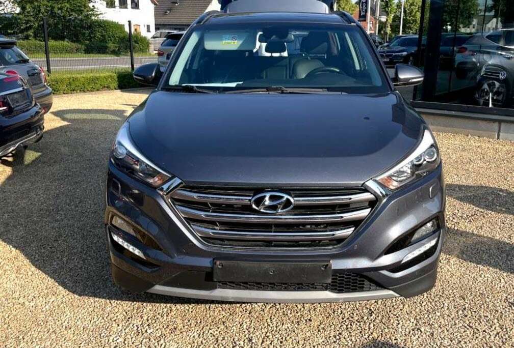 Hyundai blue 1.7 CRDi 2WD DCT Advantage