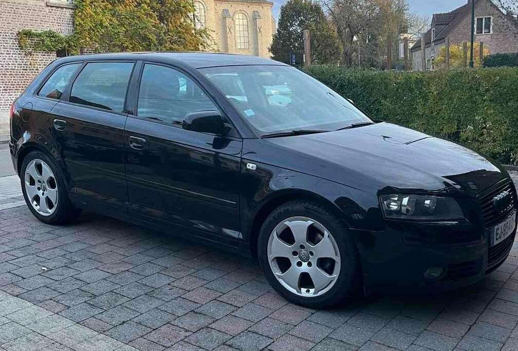 Audi A3 Sportback 2.0i 16v FSI Ambition S line