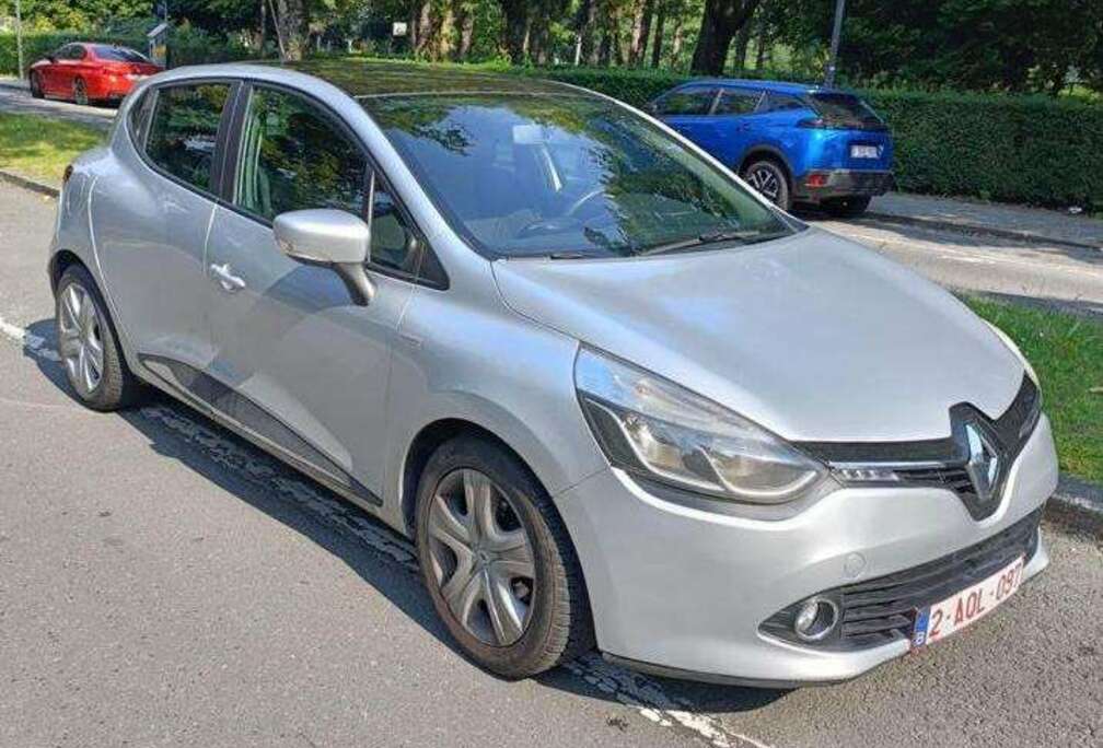 Renault Clio 1.2i 16v Community 2