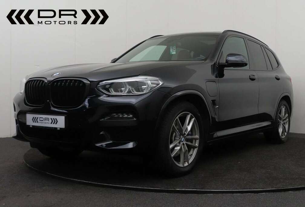 BMW 30 E - PANODAK - SURROUND VIEW - KEYLESS - VERW...