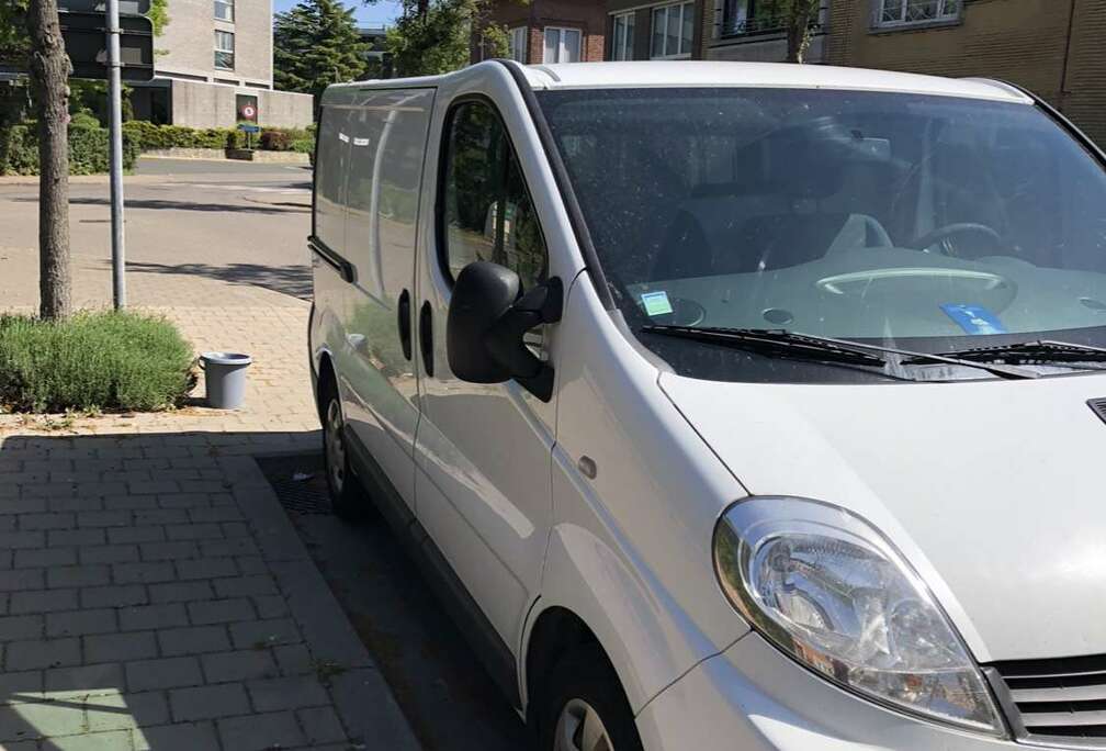 Rover renault trafic 2012 19TD