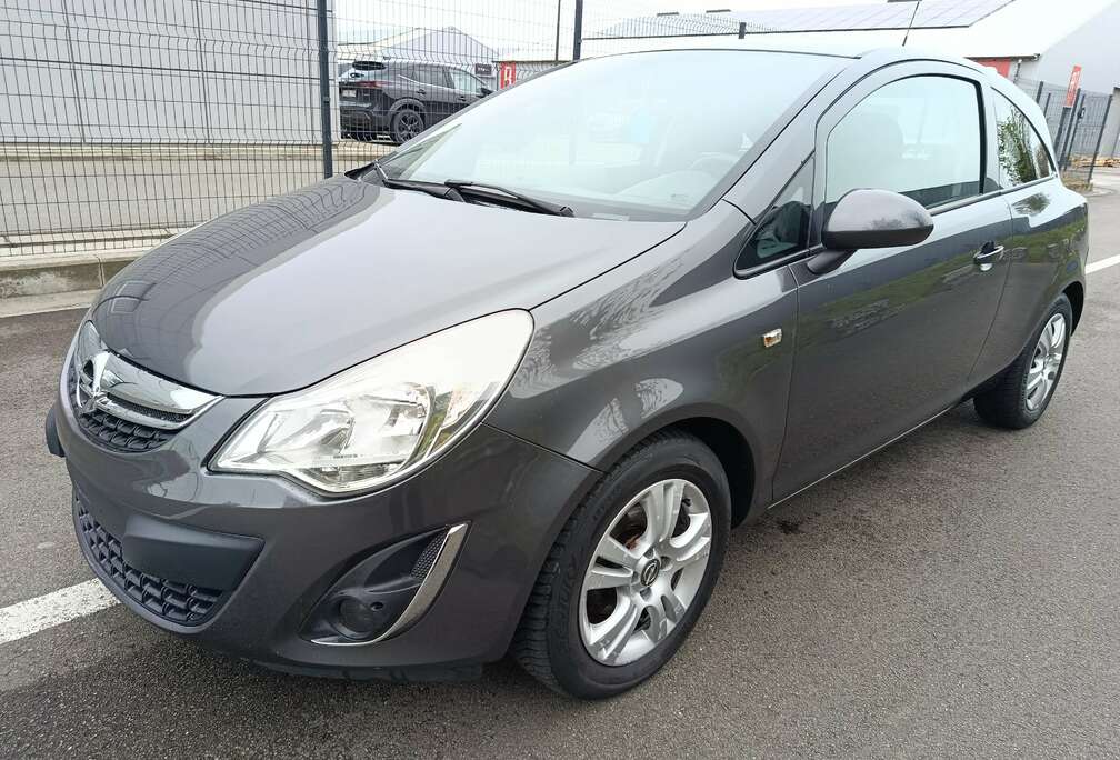 Opel 1.2i XE 16v Automatique+Airco