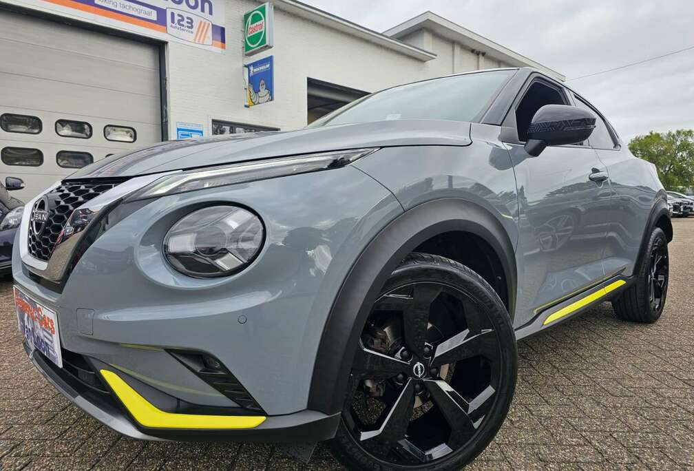 Nissan Juke 1.0 DIG-T 2WD Kiiro Limited Edition Batman, Carplay, Led, Verw Stoelen.