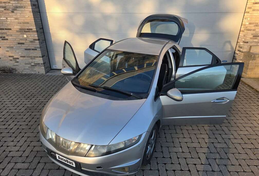 Honda 1.4i * prête a immatriculer