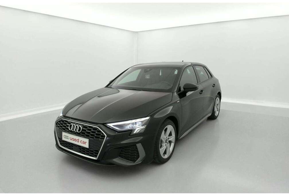 Audi 30 TFSI S line S tronic