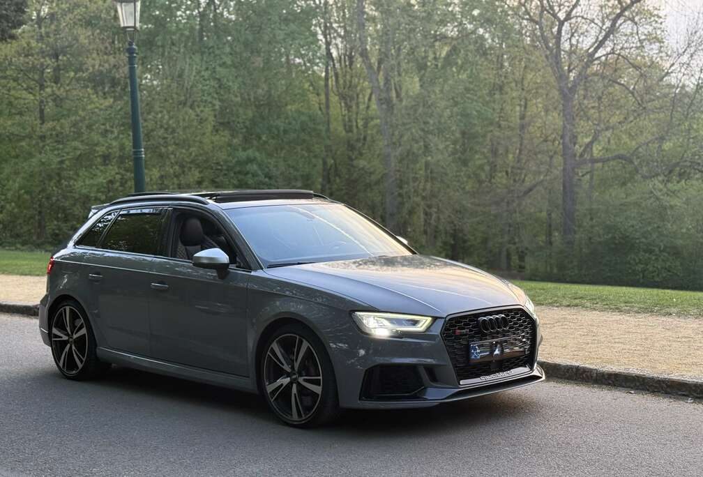 Audi Sportback 2.5 TFSI Quattro S tronic pack black