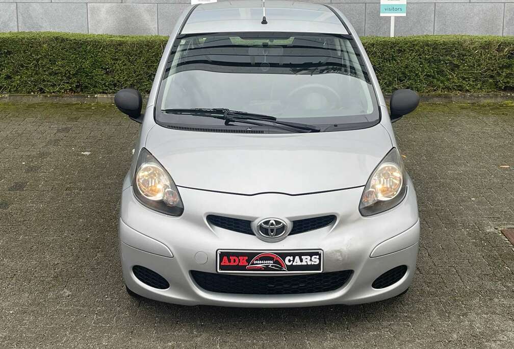 Toyota 1.0i VVT-i