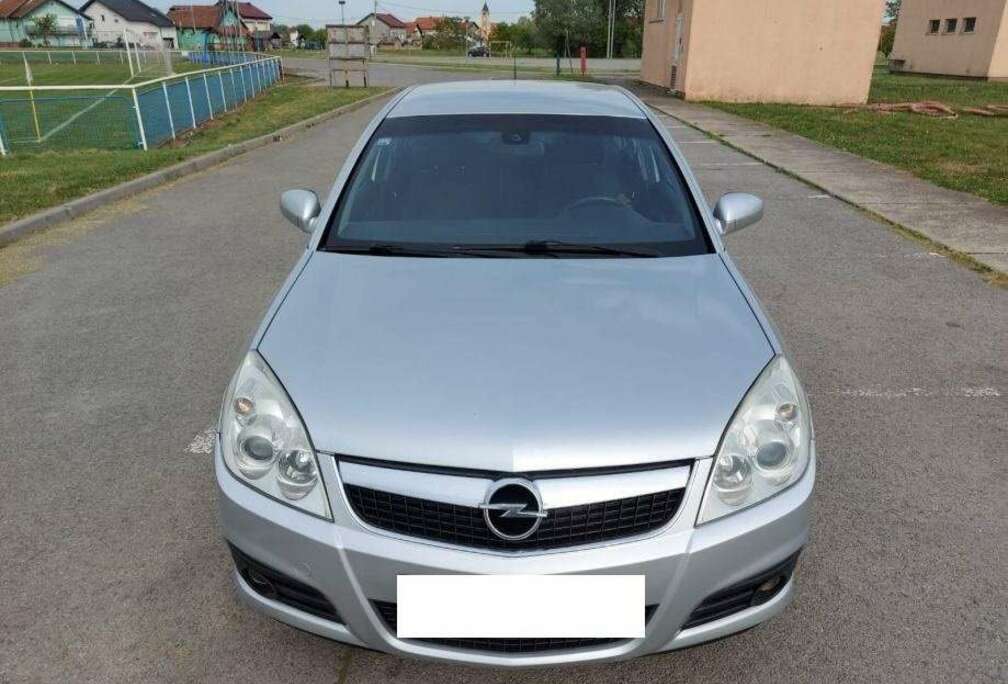 Opel 1.8i XE 16v Business (Fleet)