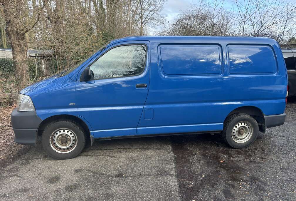 Toyota 2.5 Turbo D-4D LX