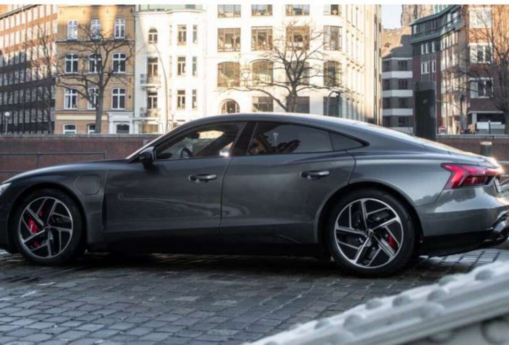 Audi e-tron GT quattro