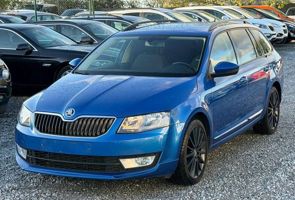 Skoda Break - 2.0 TDi - Look RS - Navigation - EURO 5