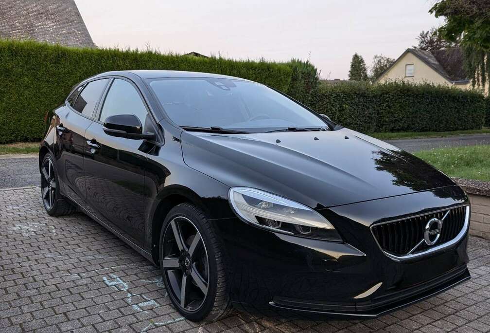 Volvo 2.0 D2 Sport Edition AdBlue (EU6d-TEMP)