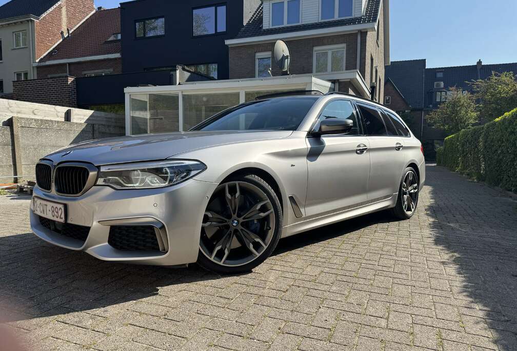 BMW M550 dXAS (EU6c) Nieuwstaat