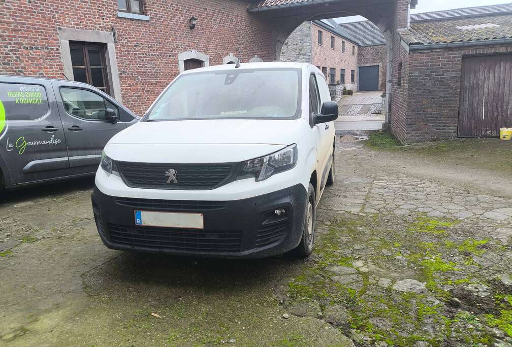 Peugeot 1.5 BlueHDi L1 STD Heavy Premium (EU6.3)