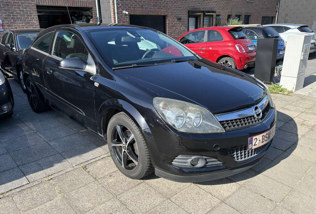 Opel GTC 1.3 DTH CDTi Sport