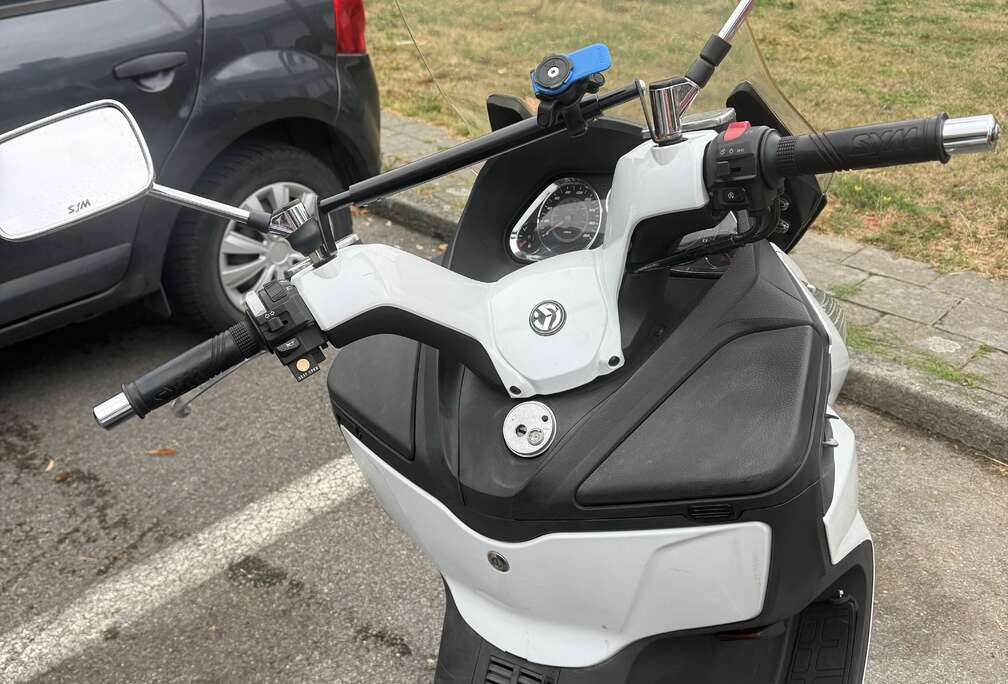 Maxsym 400 de 2014 13 000 km  Entretien fait à 110