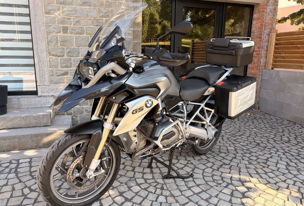 BMW Prete A Immat / Carnet Full / Bcp Opts / CT OK
