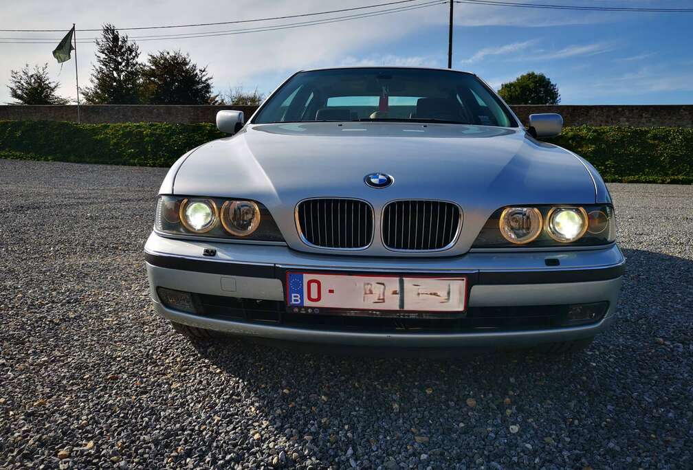 BMW 540i