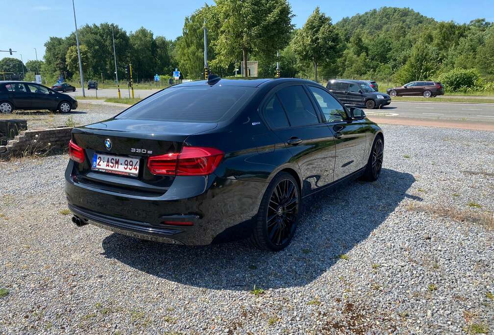BMW 330e iPerformance